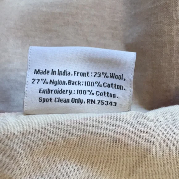 HOUSE & GARDEN | Wool Blend Embroidered Christmas Tree Skirt - Picture 13 of 13